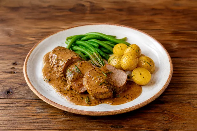 Glaserad fläskfilé med senap och sherry